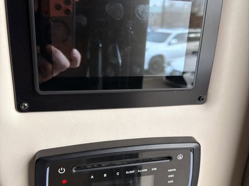 Used 2020 Mercedes-Benz Sprinter 3500 image 28