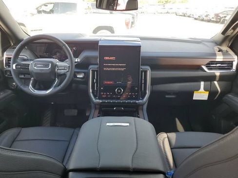 New 2026 GMC Yukon Denali RWD image 12