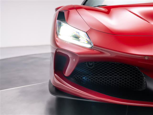 Used 2022 Ferrari F8 Tributo RWD image 18