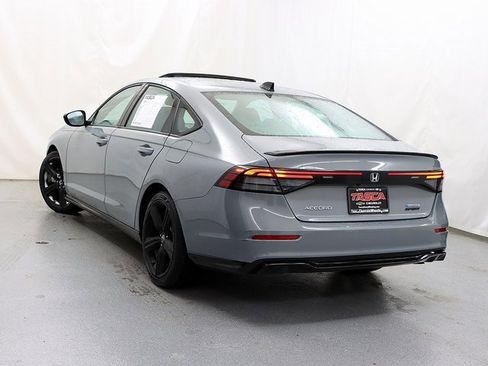 Used 2023 Honda Accord Sport image 8