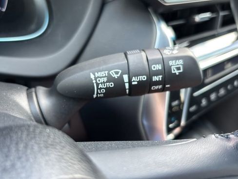 Used 2024 Toyota Venza Limited AWD/4WD image 22