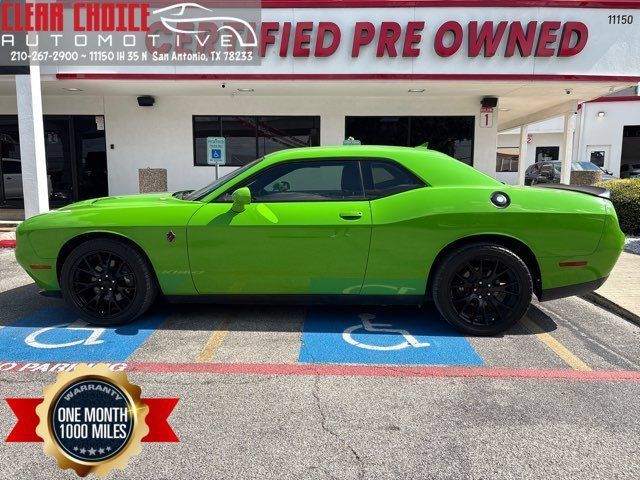 Used 2017 Dodge Challenger SXT Plus RWD image 1
