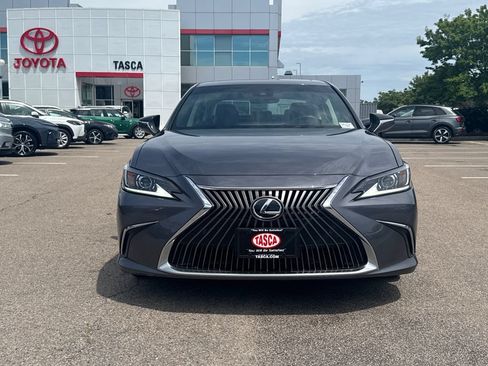 Used 2020 Lexus ES 350 w/ Premium Package FWD image 2
