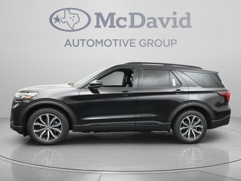 New 2026 Ford Explorer ST-Line RWD image 5