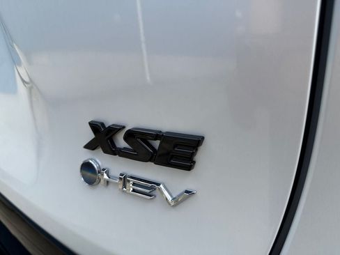 Used 2025 Toyota RAV4 XSE w/ Advanced Technology Package AWD/4WD image 34