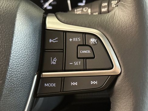 New 2026 Toyota Sienna XLE image 24