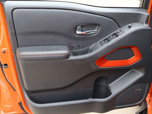 Used 2025 Nissan Frontier PRO-4X w/ Pro Premium Package AWD/4WD image 20