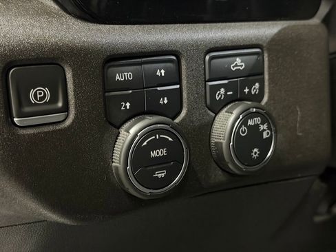 Certified 2022 Chevrolet Silverado 1500 LT image 26