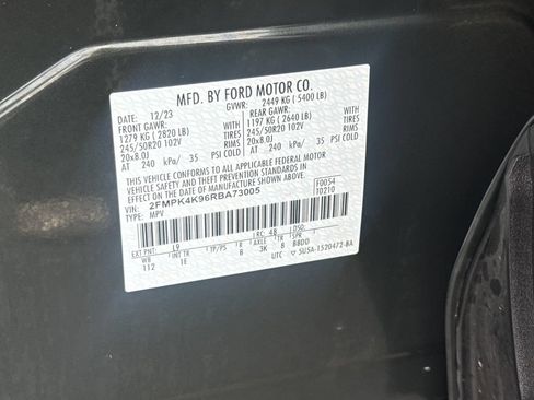 Used 2024 Ford Edge Titanium w/ Equipment Group 301A AWD/4WD image 32
