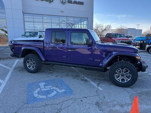 New 2026 Jeep Gladiator Mojave image 37