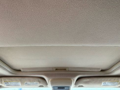 Used 2010 Ford Explorer Sport Trac XLT image 21