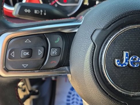 Used 2018 Jeep Wrangler Unlimited Rubicon image 30