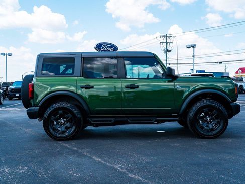 Used 2024 Ford Bronco Black Diamond AWD/4WD image 3
