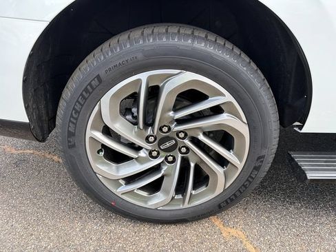 New 2027 Lincoln Navigator Reserve AWD/4WD image 20