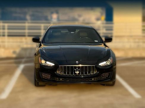 Used 2020 Maserati Ghibli image 2