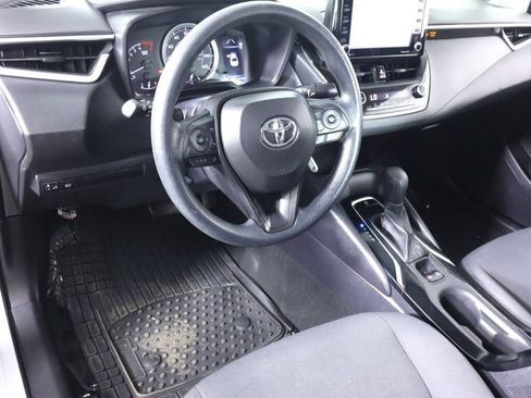 Used 2022 Toyota Corolla LE FWD image 9