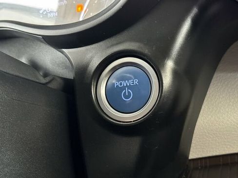 Used 2021 Toyota Sienna LE FWD image 20
