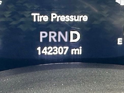 Used 2018 Jeep Wrangler Unlimited Sahara image 36