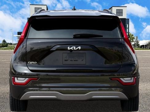 New 2026 Kia Niro Wave w/ Wave Preserve Package FWD image 13
