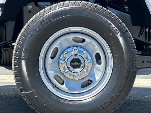 New 2026 Ford F350 XL w/ XL Chrome Package AWD/4WD image 22