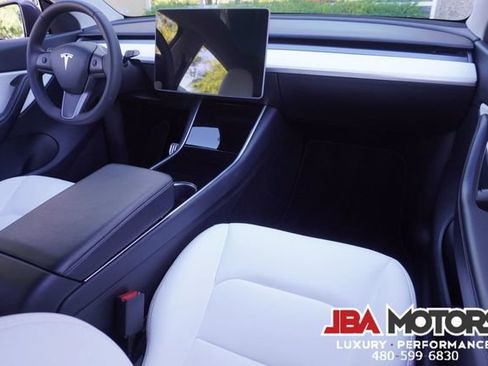 Used 2021 Tesla Model Y Long Range AWD/4WD image 82