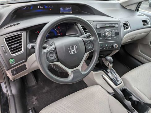 Used 2014 Honda Civic LX image 2