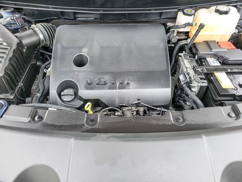 Used 2023 Chevrolet Traverse LT w/ LPO, Floor Liner Package image 25