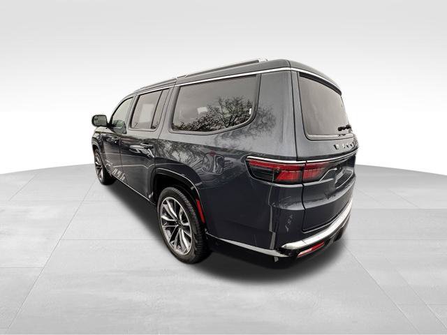Used 2025 Jeep Wagoneer Series III w/ Premium Group I AWD/4WD image 5