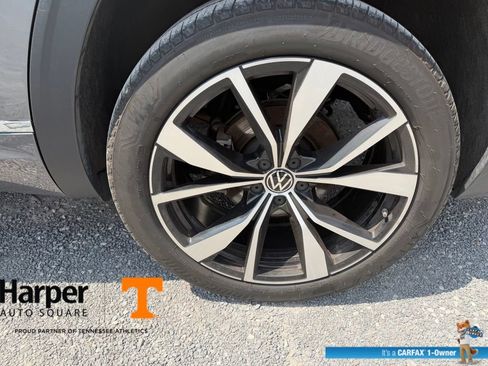 Used 2024 Volkswagen Atlas SEL Premium R-Line AWD/4WD image 21