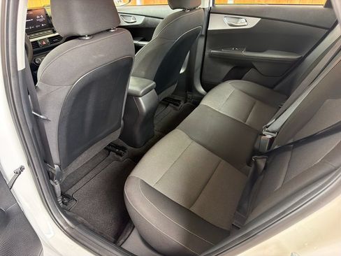 Used 2024 Kia Forte LXS w/ LXS Technology Package FWD image 27