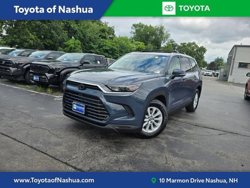 Certified 2024 Toyota Grand Highlander AWD image 1