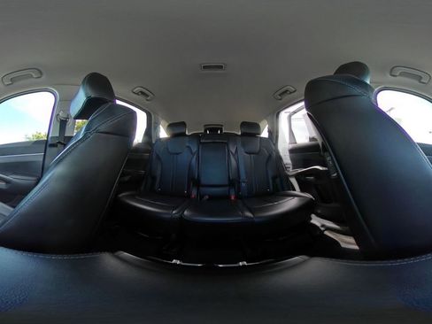 Used 2024 Kia Sorento S FWD image 45