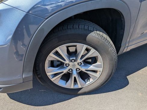 Used 2015 Toyota Highlander Plus image 9