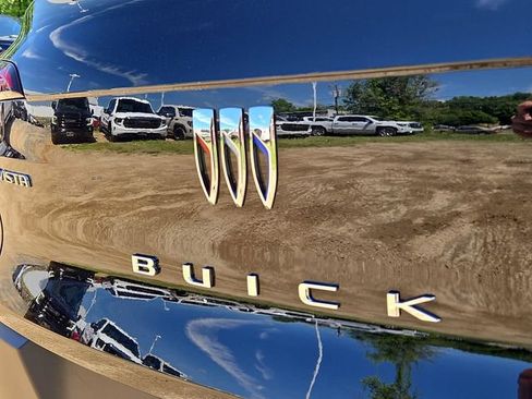 Used 2024 Buick Envista Preferred w/ Convenience I Package FWD image 31