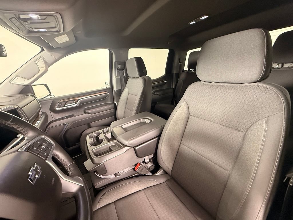 Used 2024 Chevrolet Silverado 1500 RST AWD/4WD image 43