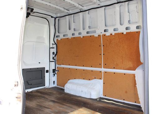 Used 2019 Nissan NV 2500 SV RWD image 20