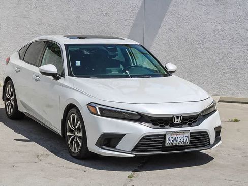 Used 2023 Honda Civic EX-L image 3