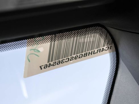 New 2025 Jeep Grand Cherokee Limited w/ Luxury Tech Group II image 31