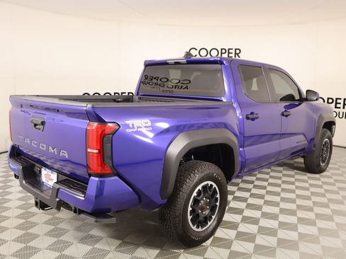 Used 2025 Toyota Tacoma TRD Off-Road image 20