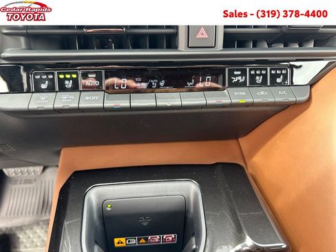 New 2026 Toyota Crown Signia image 24