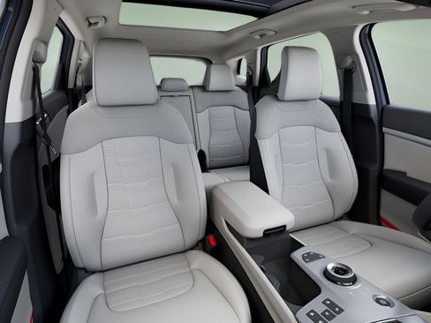 New 2026 Kia Sportage SX Prestige AWD/4WD image 15