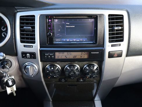 Used 2003 Toyota 4Runner Limited image 34