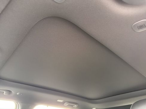 New 2025 Jeep Grand Cherokee Limited image 35