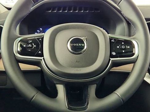 New 2026 Volvo XC90 B6 Plus w/ Protection Package Premier AWD/4WD image 25