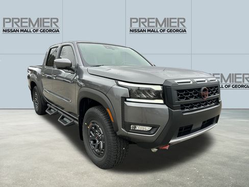 New 2026 Nissan Frontier 4x4 Crew Cab image 3