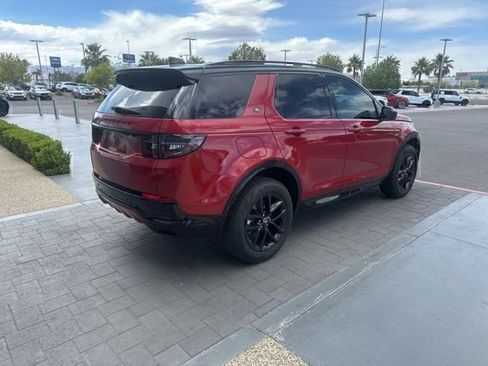 Used 2025 Land Rover Discovery Sport Dynamic SE AWD/4WD image 5
