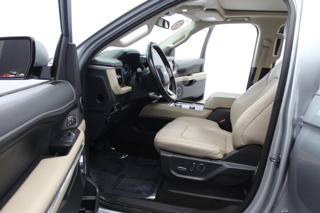 Used 2023 Ford Expedition Max Limited AWD/4WD image 18