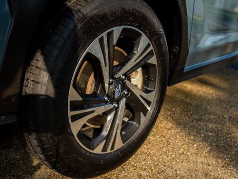 Certified 2024 Subaru Crosstrek 2.0i Premium image 14