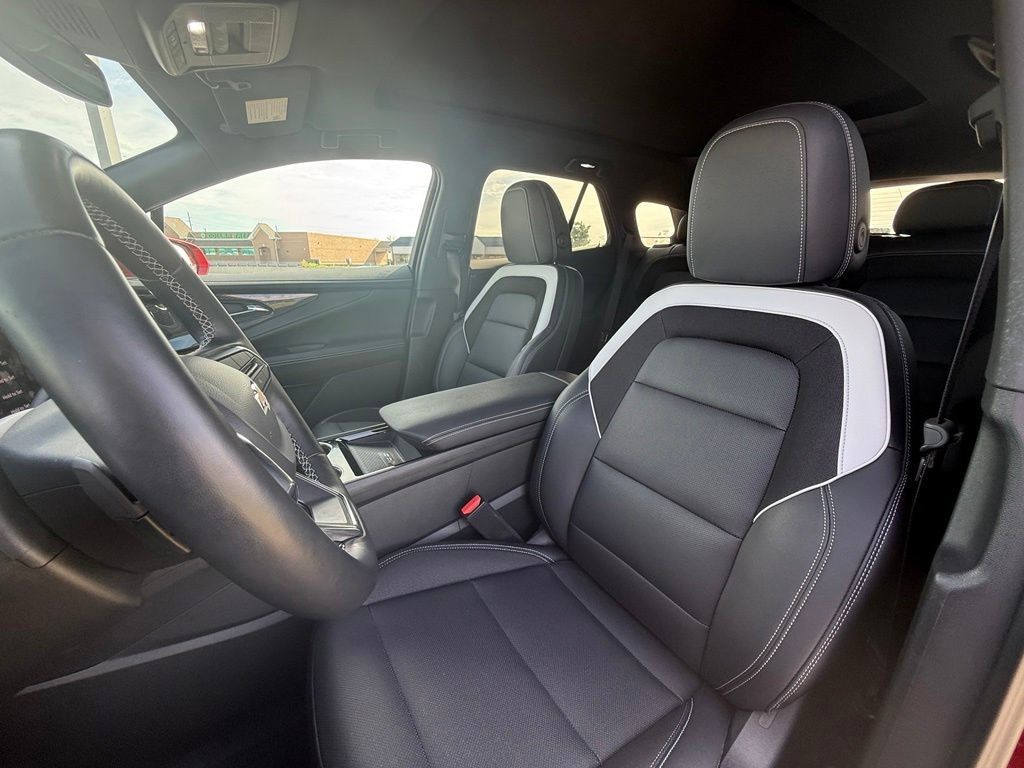 Used 2024 Chevrolet Blazer EV LT AWD/4WD image 28