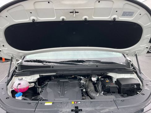 Used 2026 Kia Carnival FWD image 34